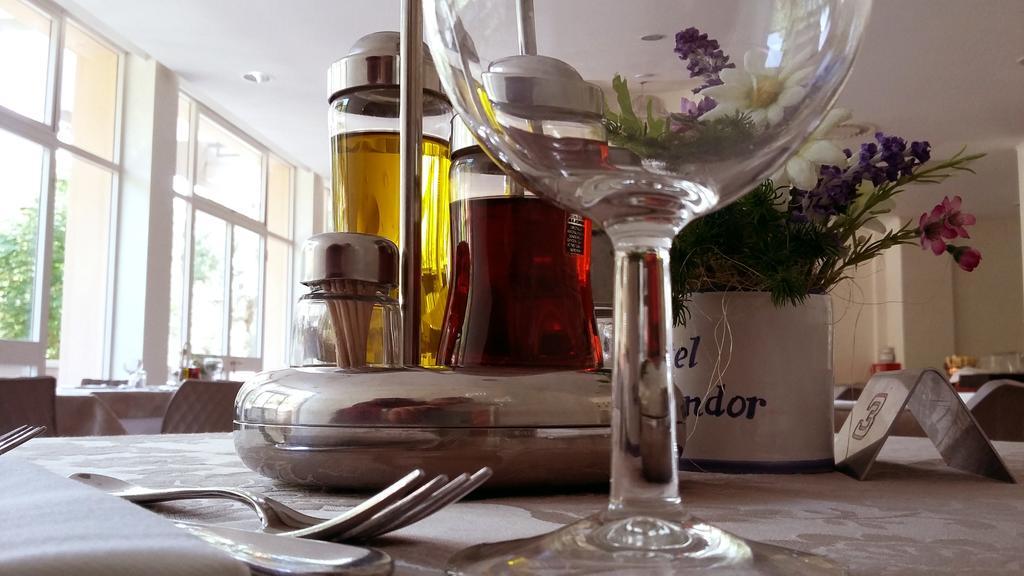 Hotel Condor Μιλάνο Μαριτίμα Εξωτερικό φωτογραφία