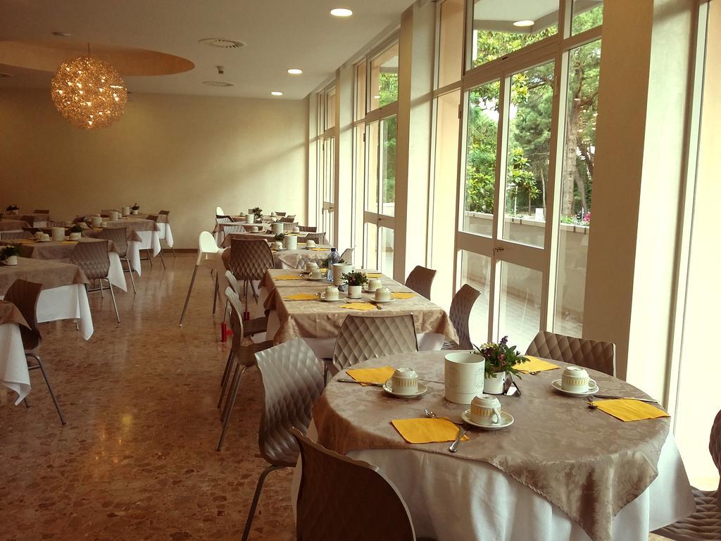 Hotel Condor Μιλάνο Μαριτίμα Εξωτερικό φωτογραφία