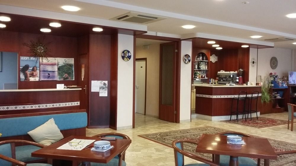 Hotel Condor Μιλάνο Μαριτίμα Εξωτερικό φωτογραφία